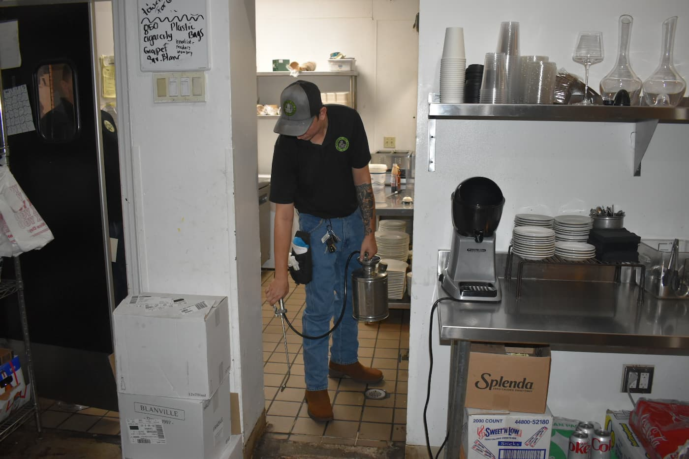 pest control for businesses in Tallahassee, FL